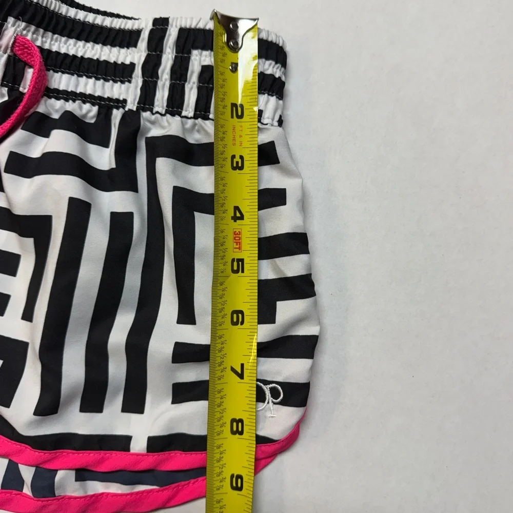Ocean‎ Pacific Geometric Patterned Black White And Pink Girls Small Board Shorts